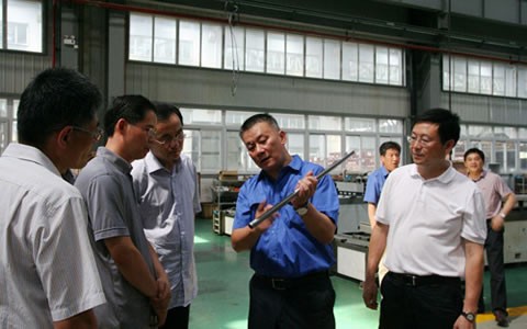 省經信(xin)委李上葵(kui)總工程師(shi)來杭機調(diao)研考察