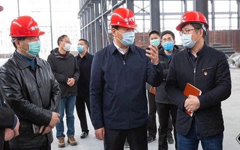 浦江(jiang)縣委(wei)書記(ji)程天(tian)雲調(diao)研杭(hang)機浦(pu)江建(jian)設項(xiang)目複(fu)工情(qing)況