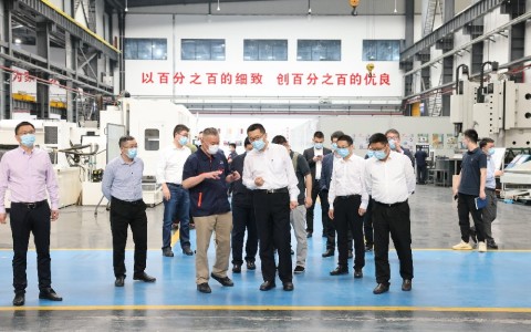 浙江省(sheng)副省長(zhang)盧山調(diao)研杭機(ji)股份